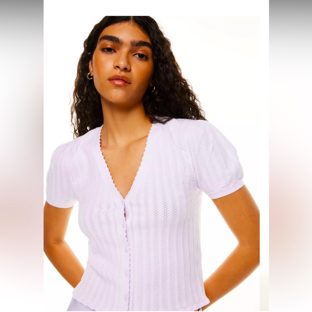 Wilfred estilo cardigan, size medium, ice lilac.